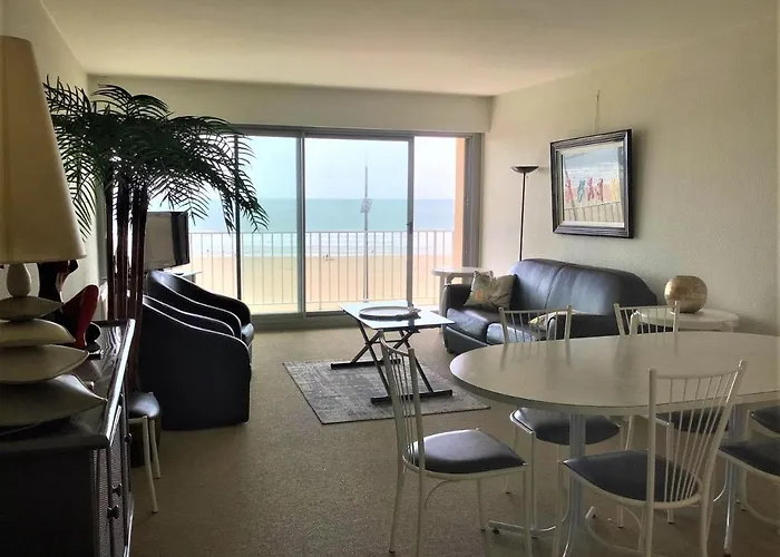 公寓 Le Calypso 莱萨布勒-多洛讷